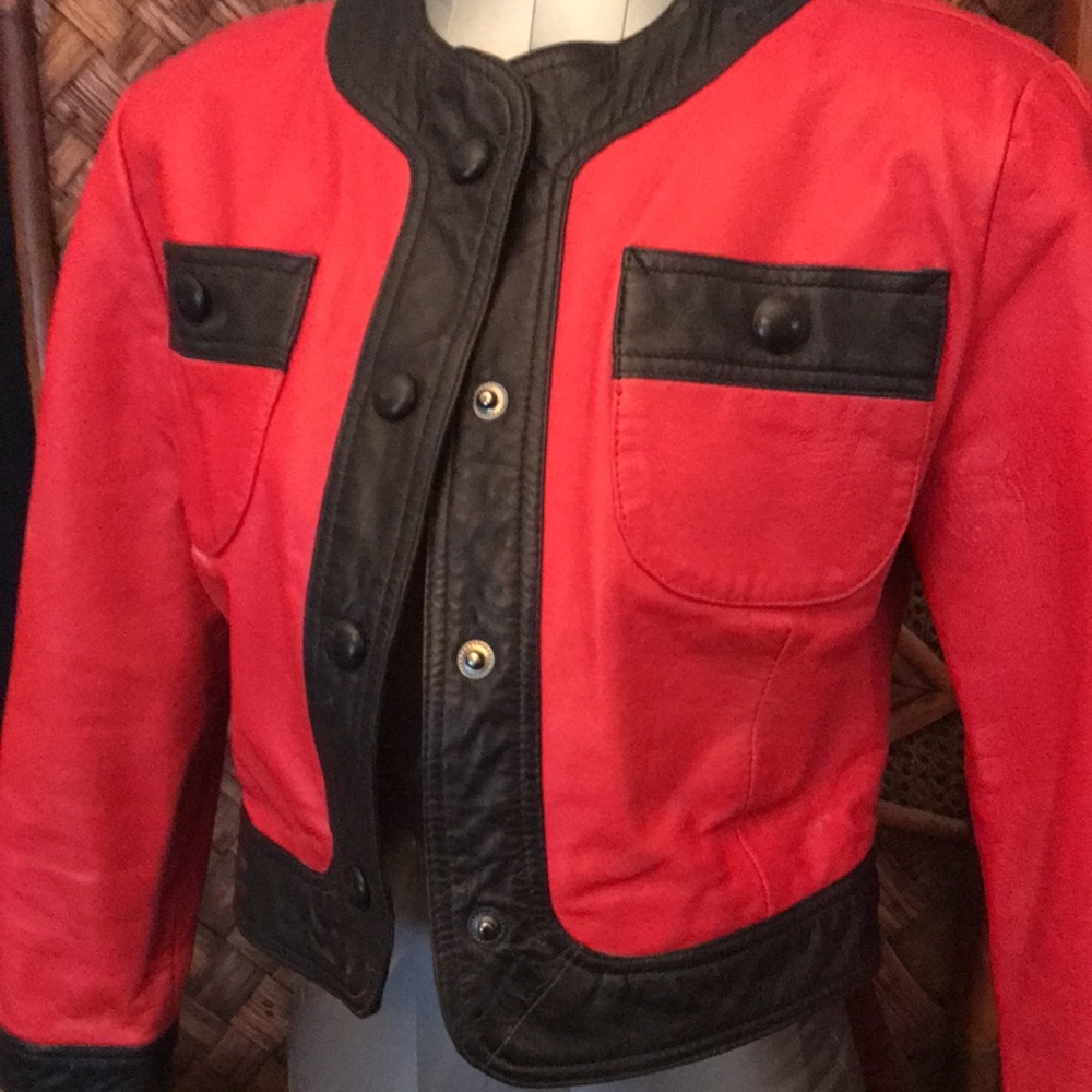 Jonathan Paris red leather short jacket. Size S.